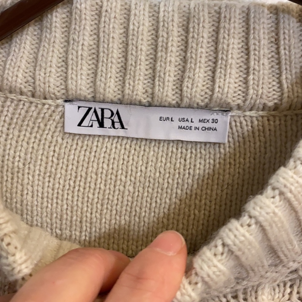 Zara Shoulder Pad Sweater - Picture 10 of 11